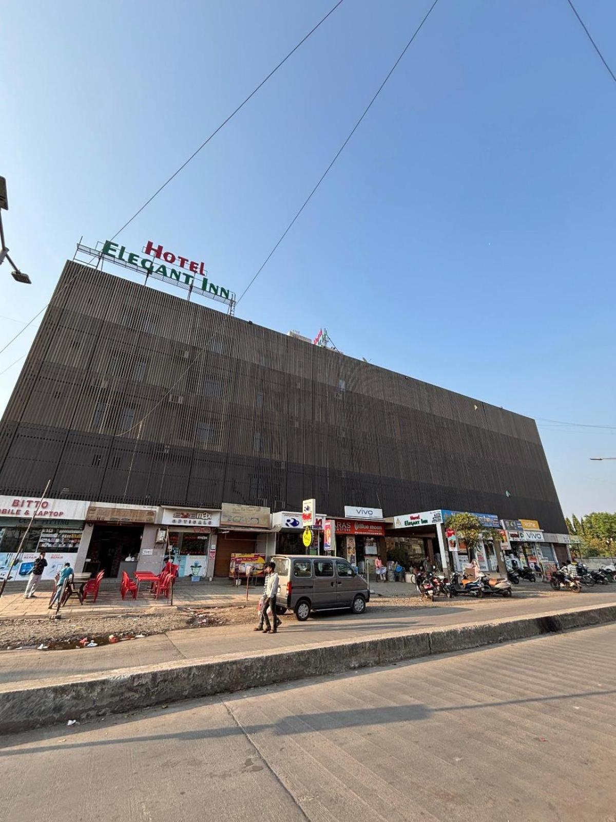 Hotel Elegant Inn Surat Exterior photo